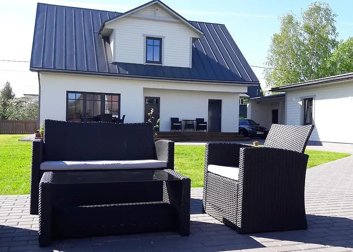 Lubja 公寓 派尔努